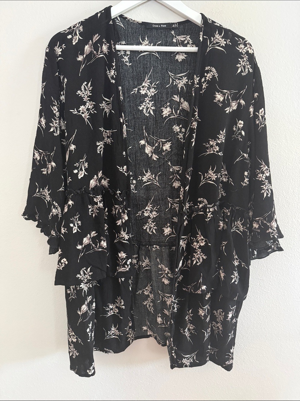 Doe & Rae Black Floral Layering Cardigan - Medium  [PH0897]